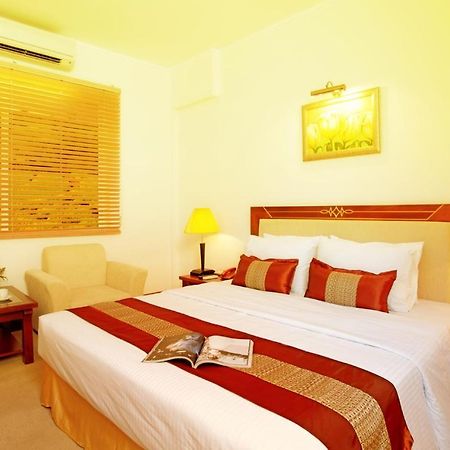 Dong Khanh Hotel Хошимин Экстерьер фото